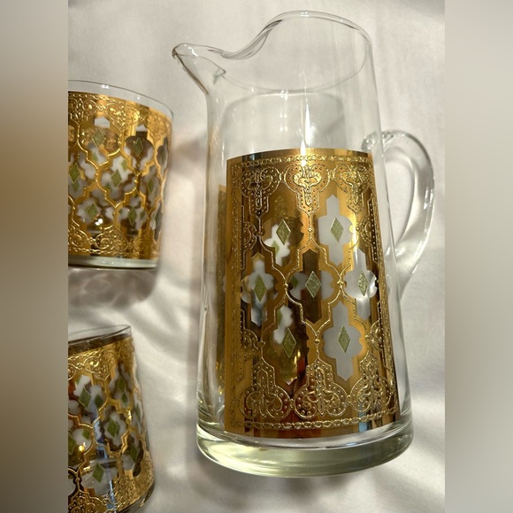 Vintage Culver pitcher. 22 karat gold. 9”